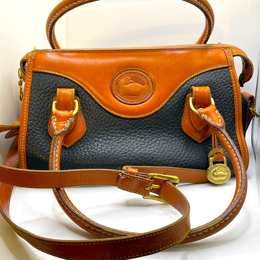 Dooney & Bourke Vintage Black Camel Pebbled Leather Shoulder Satchel Handbag